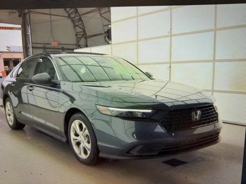 Used 2025 Honda Accord LX image 1