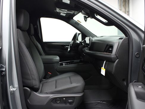 New 2026 Chevrolet Tahoe LS AWD/4WD image 17