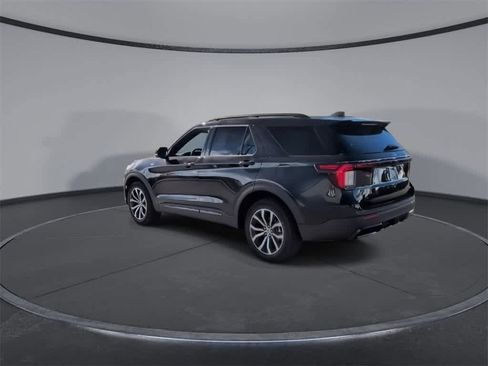 New 2026 Ford Explorer ST-Line image 6