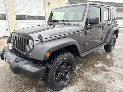 Used 2016 Jeep Wrangler Black Bear image 11