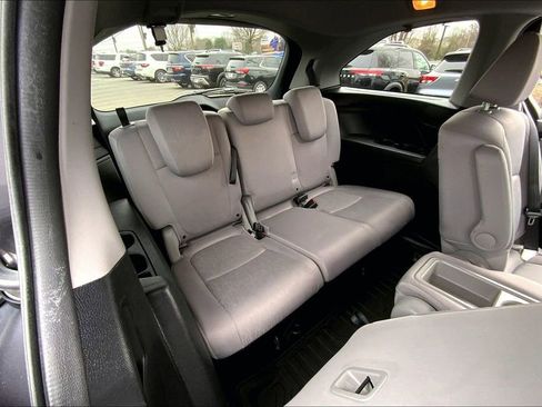 Used 2018 Honda Odyssey EX image 18