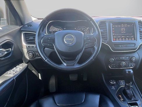 Used 2019 Jeep Cherokee Trailhawk w/ Comfort/Convenience Group image 12