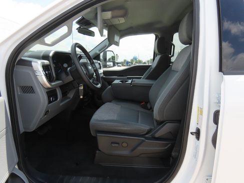 Used 2025 Ford F250 XLT AWD/4WD image 25