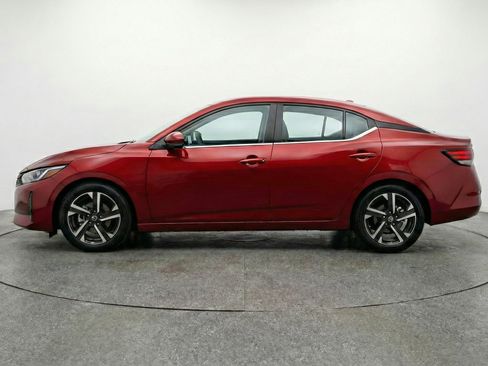 Used 2025 Nissan Sentra SV image 5