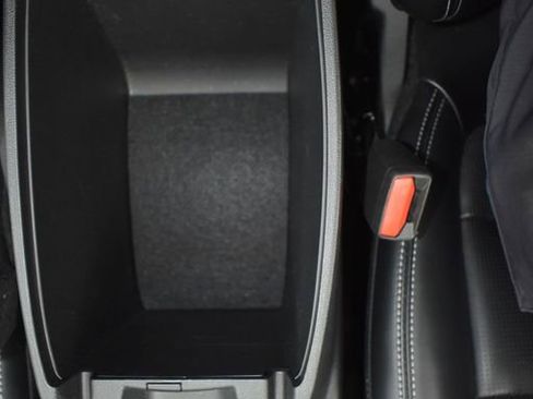 Used 2024 Ford Escape Platinum image 17