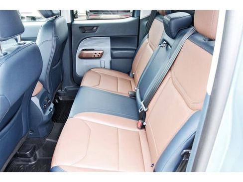 Used 2022 Ford Maverick Lariat w/ Lariat Luxury Package AWD/4WD image 12
