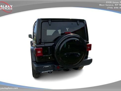 Used 2019 Jeep Wrangler Unlimited Sahara w/ Dual Top Group image 7