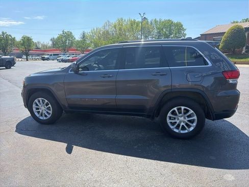 Used 2021 Jeep Grand Cherokee Laredo image 10