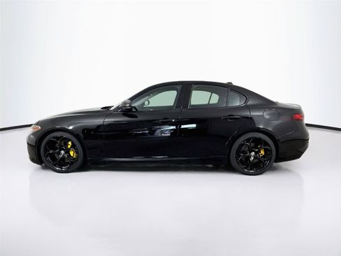 Used 2019 Alfa Romeo Giulia Ti Sport w/ Quick Order Package 22U Sport RWD image 6