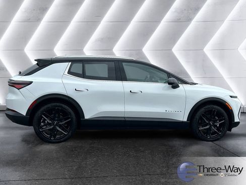 New 2026 Chevrolet Equinox EV LT FWD image 6