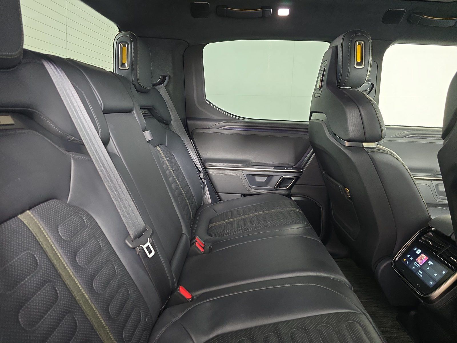 Used 2022 Rivian R1T Launch Edition AWD/4WD image 22
