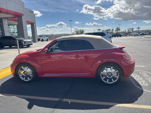 Used 2019 Volkswagen Beetle 2.0T SE image 8