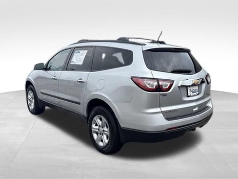 Used 2017 Chevrolet Traverse LS w/ LPO, 'HIT The Road' Package FWD image 5