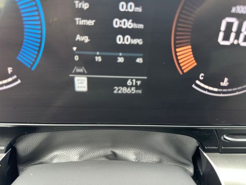 Used 2025 Hyundai Kona SEL image 40