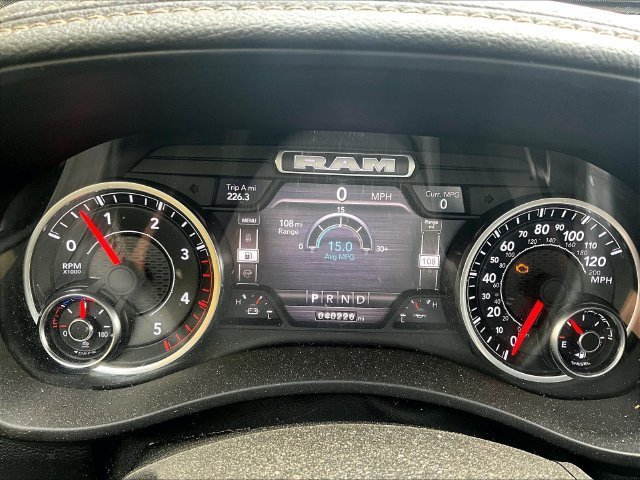 Used 2022 RAM 3500 Laramie AWD/4WD image 7