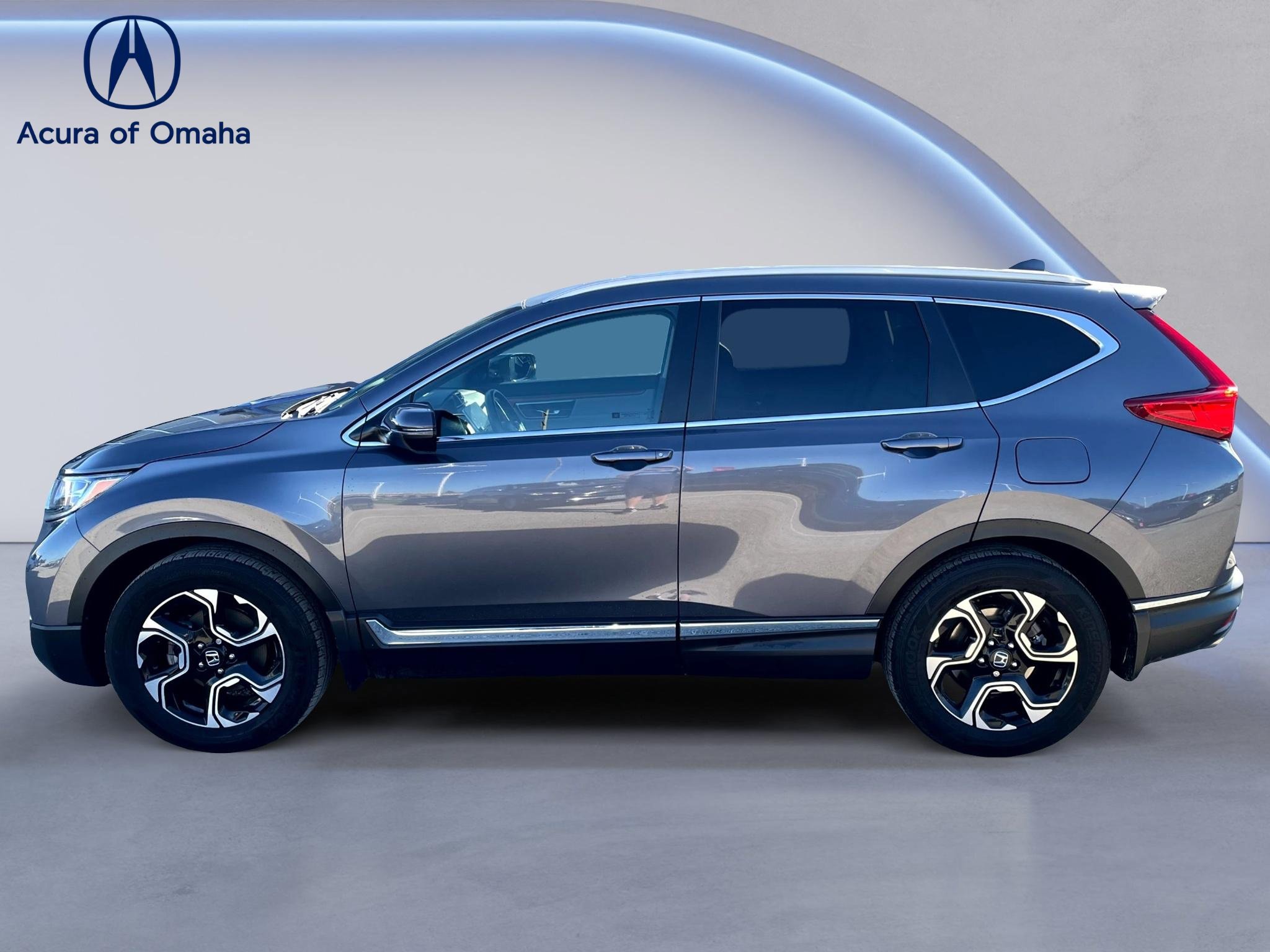 Used 2018 Honda CR-V Touring image 1