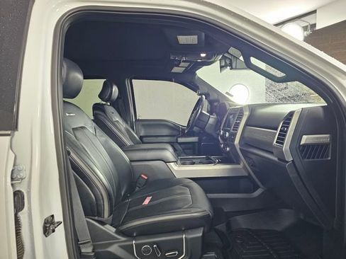 Used 2017 Ford F350 Platinum w/ Platinum Ultimate Package image 14