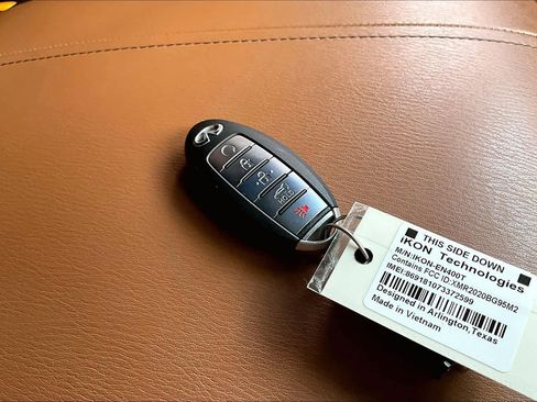 Used 2024 INFINITI QX80 Sensory image 14