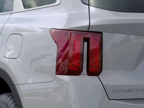 Certified 2026 Kia Sorento S AWD/4WD image 12
