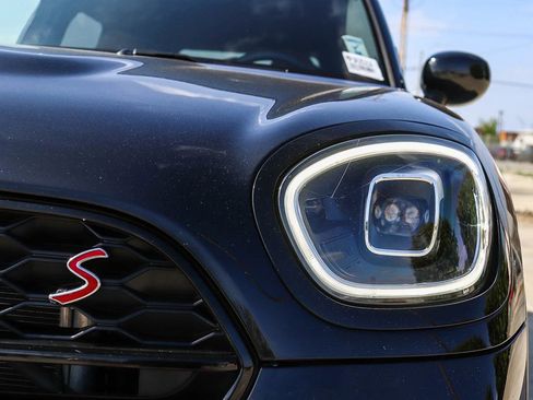 Used 2023 MINI Cooper Countryman S w/ Signature Upholstery Package FWD image 10