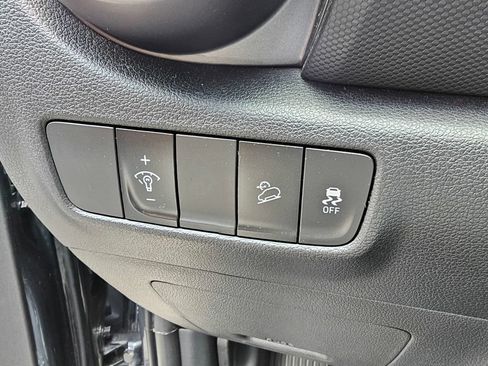 Certified 2023 Hyundai Kona SEL FWD image 20