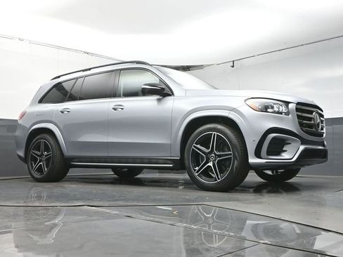 Used 2026 Mercedes-Benz GLS 450 4MATIC image 42