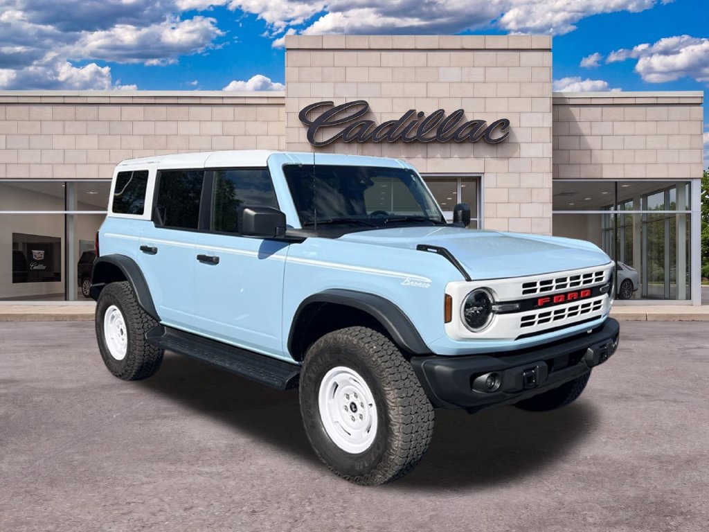 Used 2025 Ford Bronco Heritage Edition AWD/4WD image 1