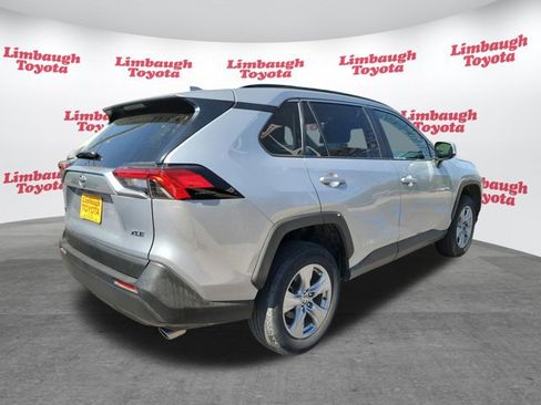 Used 2024 Toyota RAV4 XLE FWD image 22