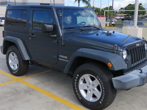 Used 2017 Jeep Wrangler Sport w/ Quick Order Package 24S AWD/4WD image 6