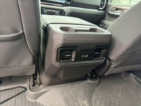 Used 2024 Chevrolet Silverado 1500 LT Trail Boss w/ Convenience Package II image 22