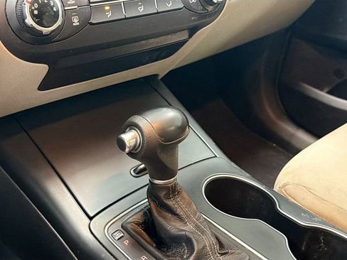 Used 2017 Kia Sorento LX image 15