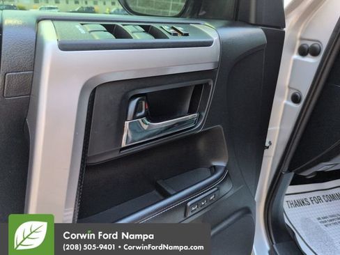 Used 2018 Toyota 4Runner Limited AWD/4WD image 11