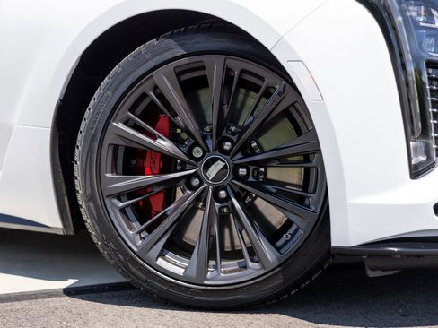 Used 2026 Cadillac CT5 V Blackwing RWD image 3