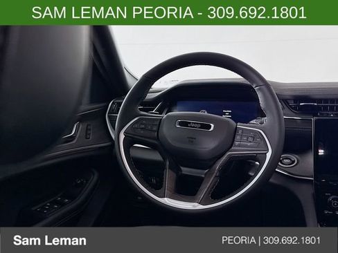 New 2025 Jeep Grand Cherokee Limited image 11