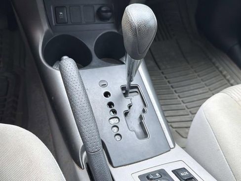 Used 2009 Toyota RAV4 2WD image 18
