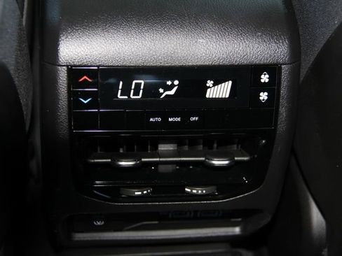 Used 2023 Jeep Grand Cherokee L Laredo w/ Luxury Tech Group I image 32