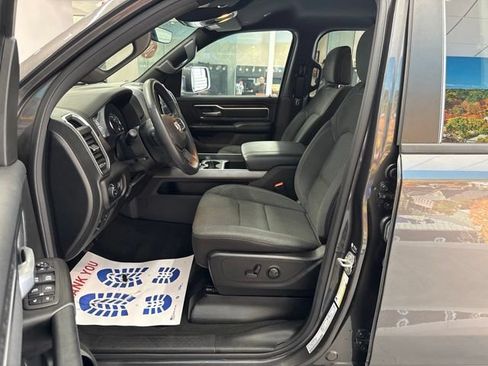 Used 2024 RAM 1500 Big Horn AWD/4WD image 28