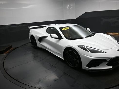 Used 2025 Chevrolet Corvette Stingray Preferred Conv w/ Z51 Performance Package RWD image 32