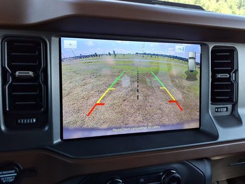 Used 2024 Ford Bronco Outer Banks AWD/4WD image 35