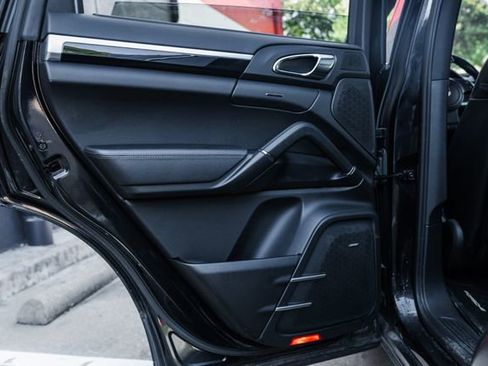 Used 2012 Porsche Cayenne image 73