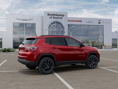 New 2026 Jeep Compass Latitude w/ Quick Order Package 29K AWD/4WD image 4