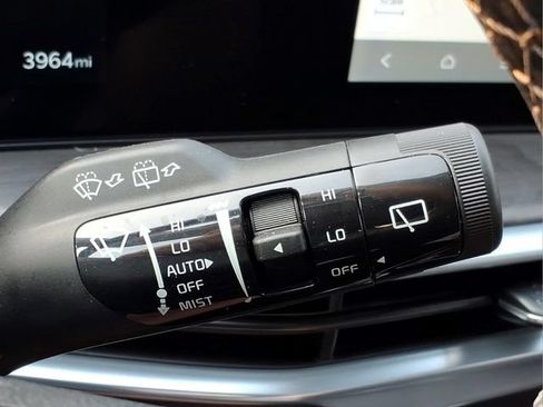 Used 2025 Kia Sorento SX AWD/4WD image 31