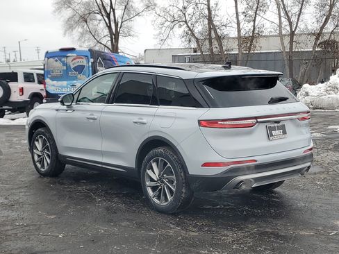 New 2026 Lincoln Corsair Premiere image 3