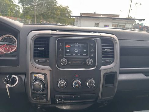 Used 2016 RAM 1500 Express w/ Popular Equipment Group AWD/4WD image 25