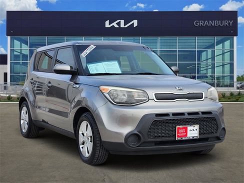 Used 2015 Kia Soul Base image 3