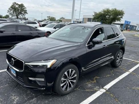 Used 2023 Volvo XC60 B5 Core w/ Climate Package AWD/4WD image 3