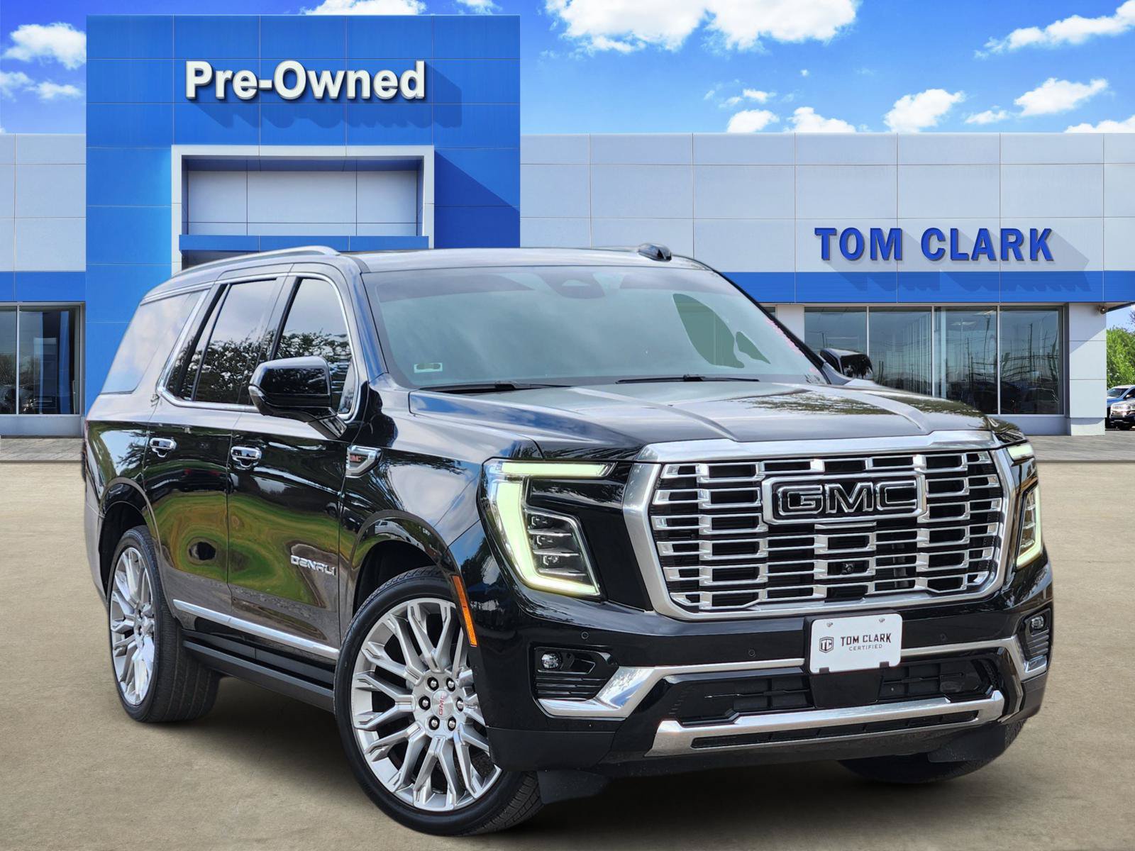 Used 2026 GMC Yukon Denali w/ Denali Reserve Package AWD/4WD image 1