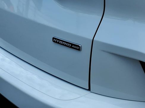 Used 2023 Ford Escape ST-Line Select AWD/4WD image 8