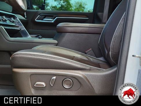 Used 2025 GMC Sierra 2500 Denali w/ Denali Reserve Package AWD/4WD image 25