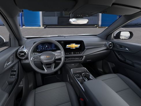 New 2027 Chevrolet Equinox LT w/ Convenience Package II FWD image 39
